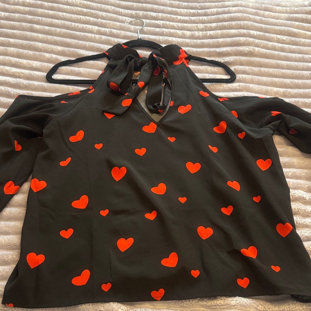 SHEIN Black and Red Heart Blouse - Picture 9 of 9